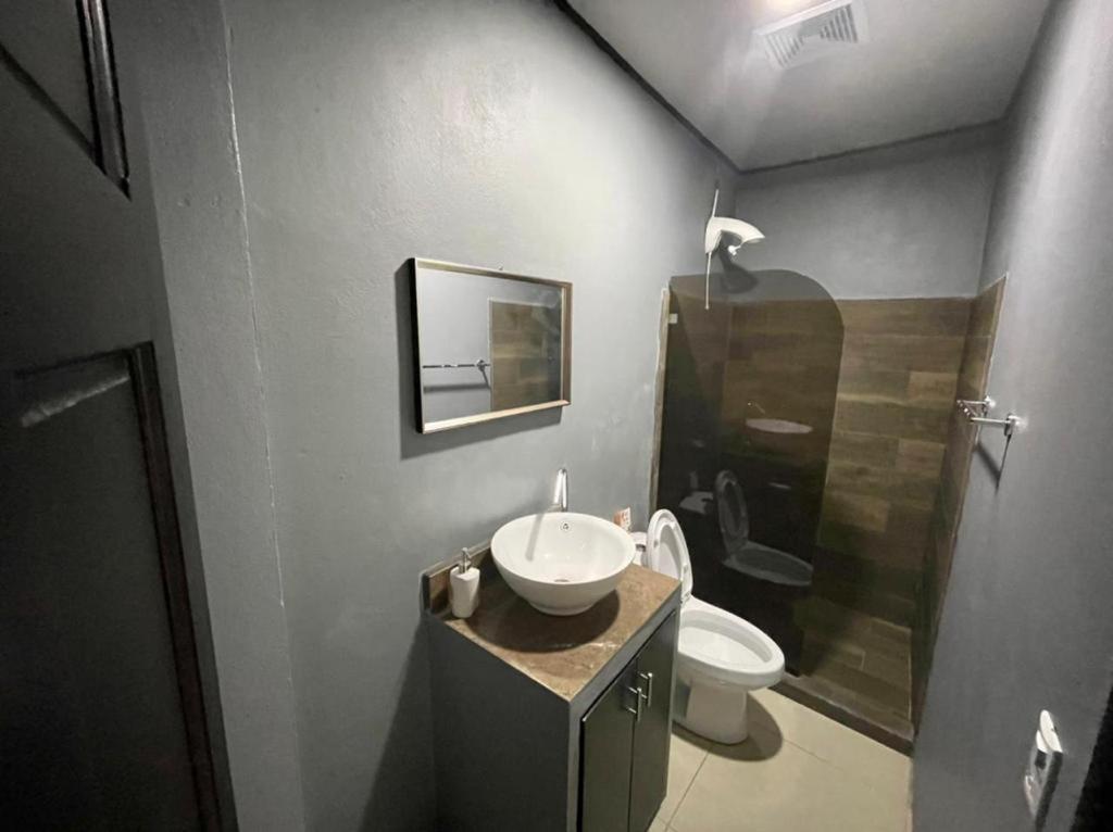 Apartamentos Cielo #1, Airport Juan Santamaria Alajuela Екстериор снимка