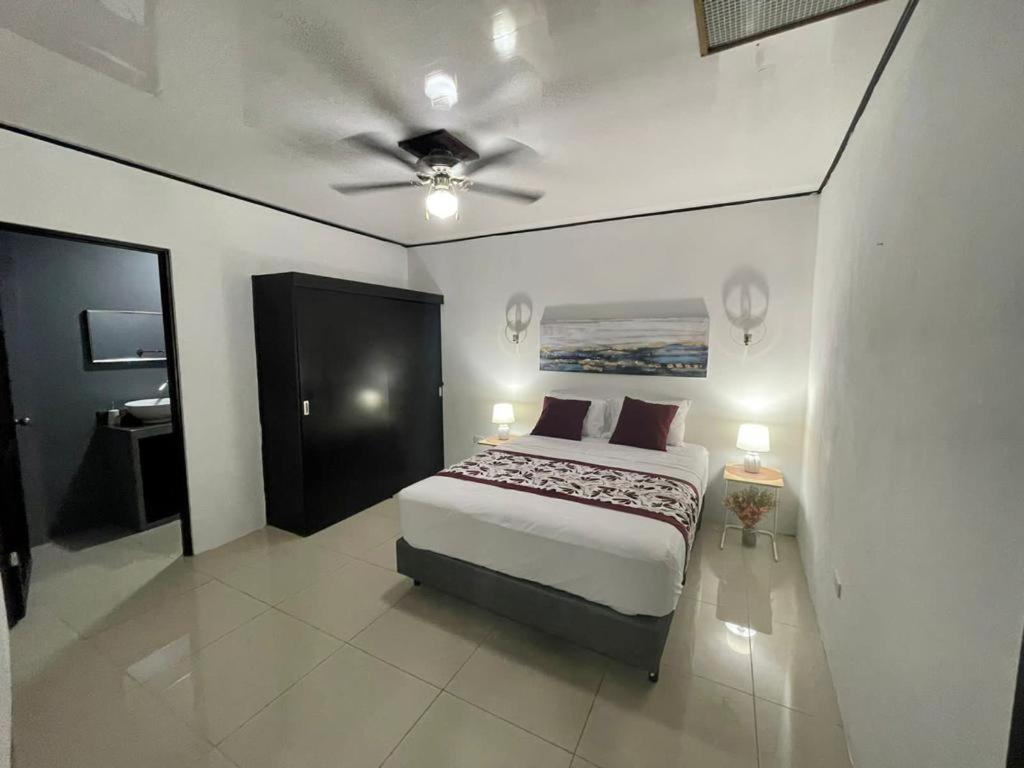 Apartamentos Cielo #1, Airport Juan Santamaria Alajuela Екстериор снимка